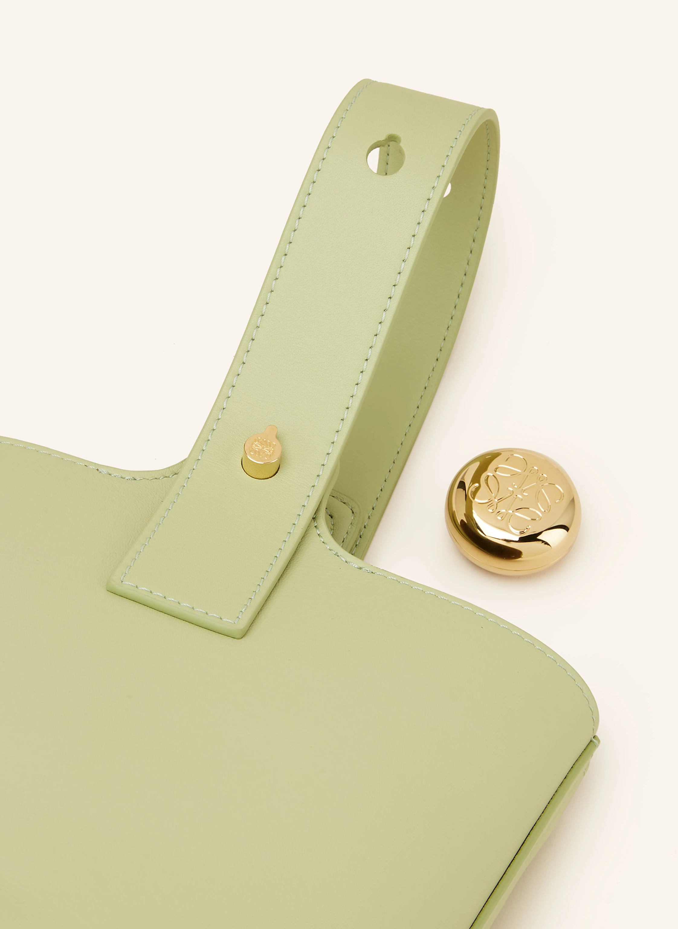 LOEWE Handtasche PEBBLE BUCKET MINI