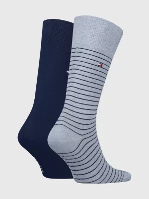 Pacote com 2 pares de meias clássicas listradas