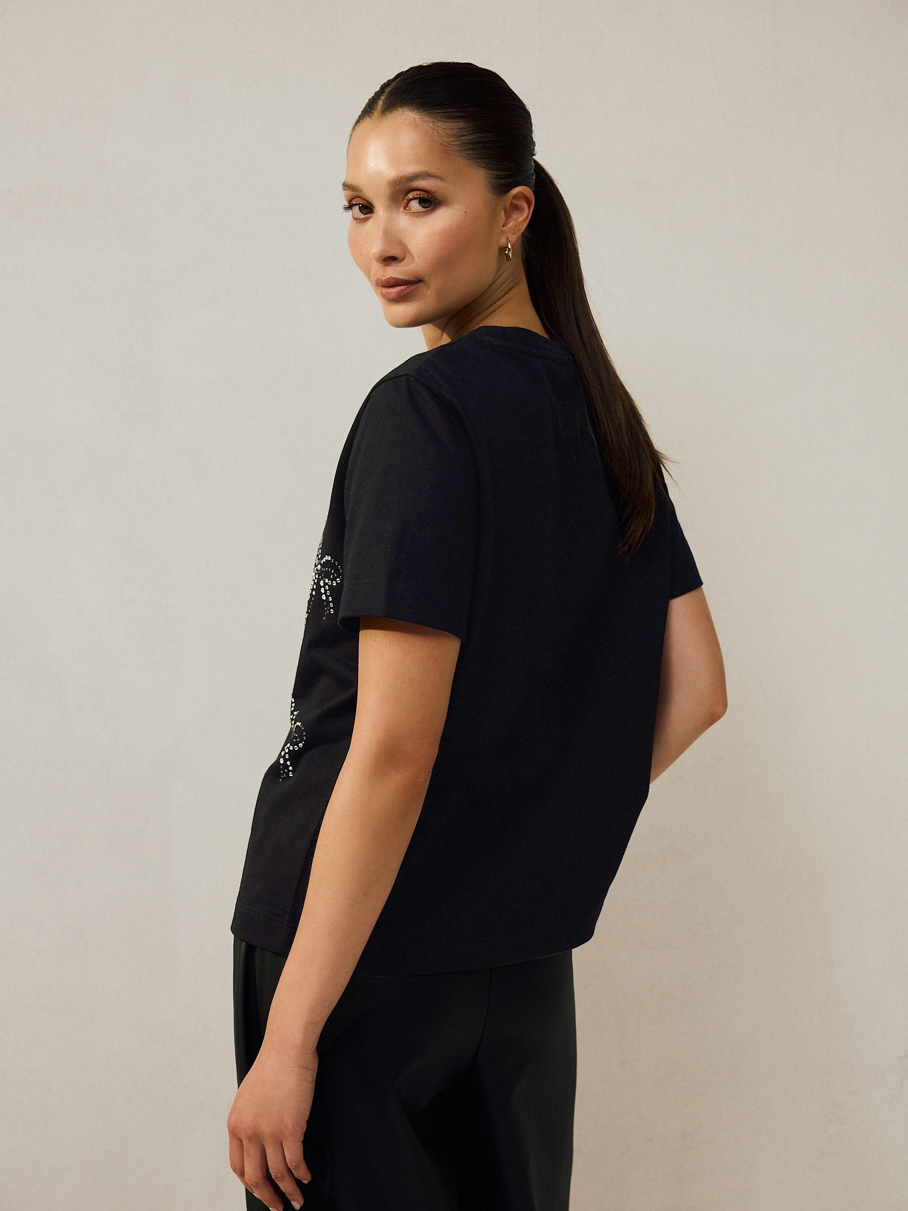 Zwart - Embelished Bow Crew Neck T-Shirt