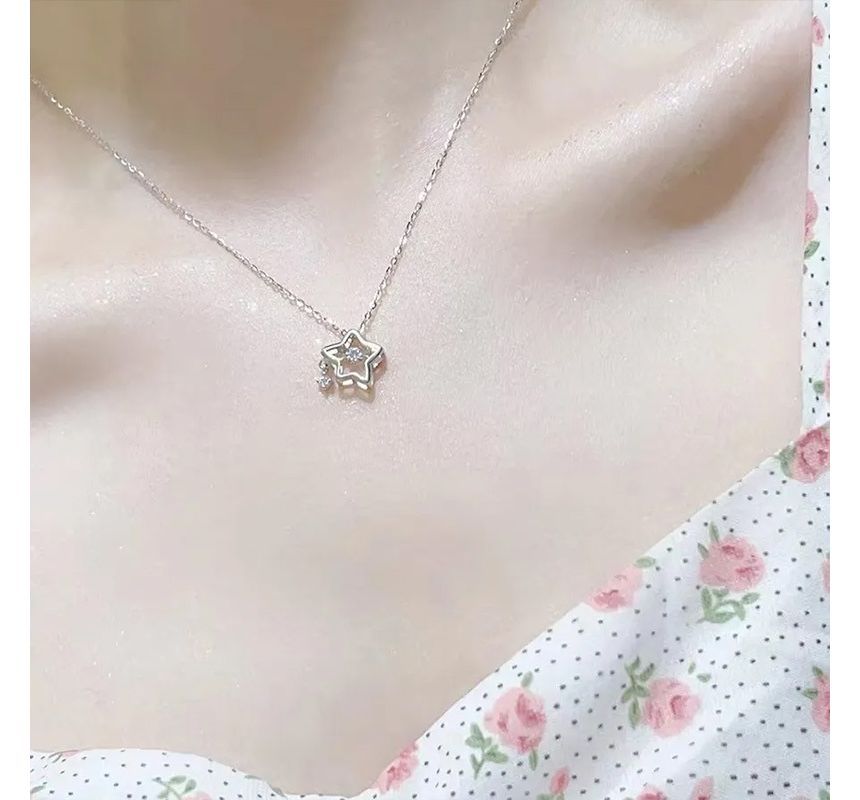 Hansha - Stervormige strass hanger, sterling zilveren ketting