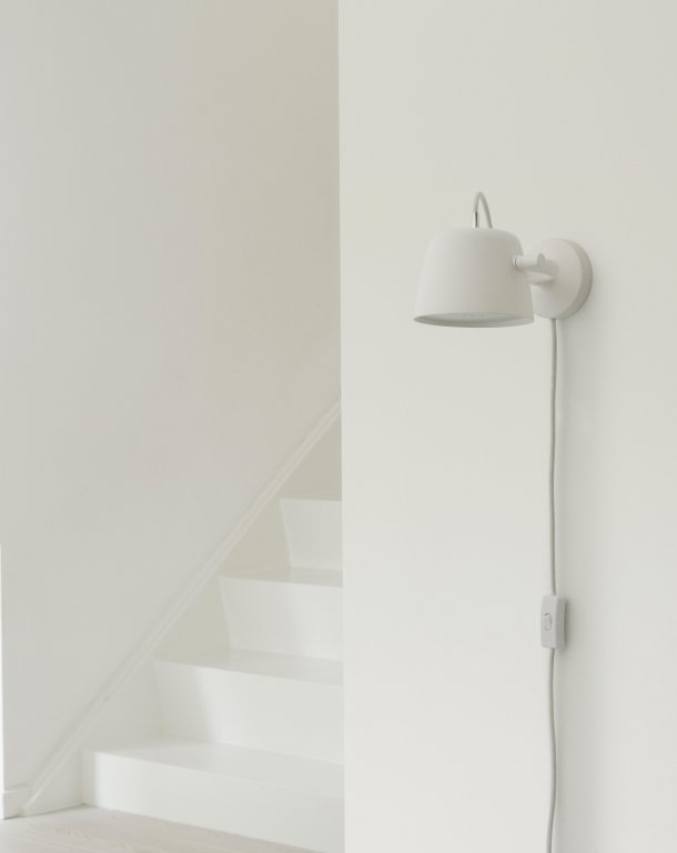 Normann Copenhagen Tub wandlamp zwart