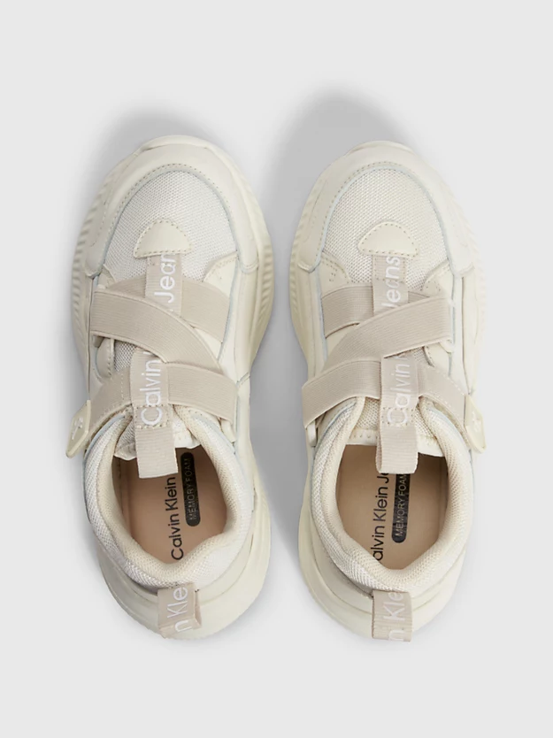 Tênis com velcro para crianças