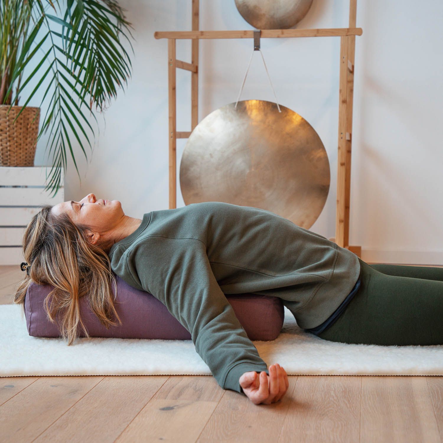 bodhi Salamba (rechteckig) Yoga-Bolster ECO, Dinkelhülsen Anthrazit