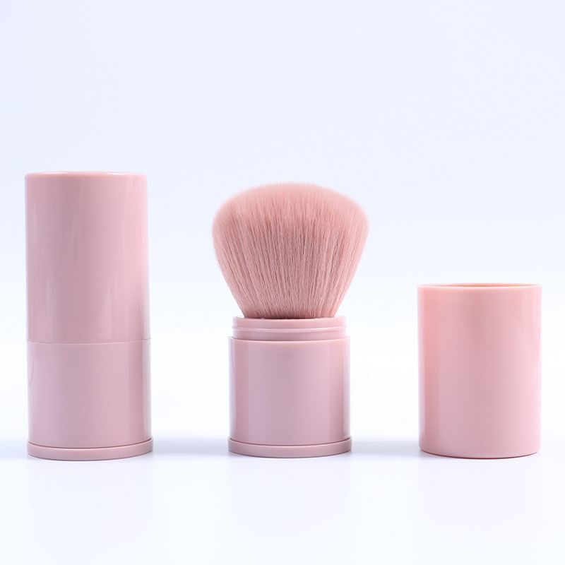 Karnemelk - Mini intrekbare Kabuki make-upkwast