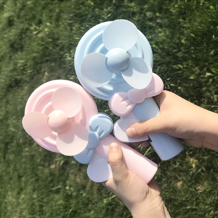 Miumi - Lollipop Plastic Handcrank Ventilator
