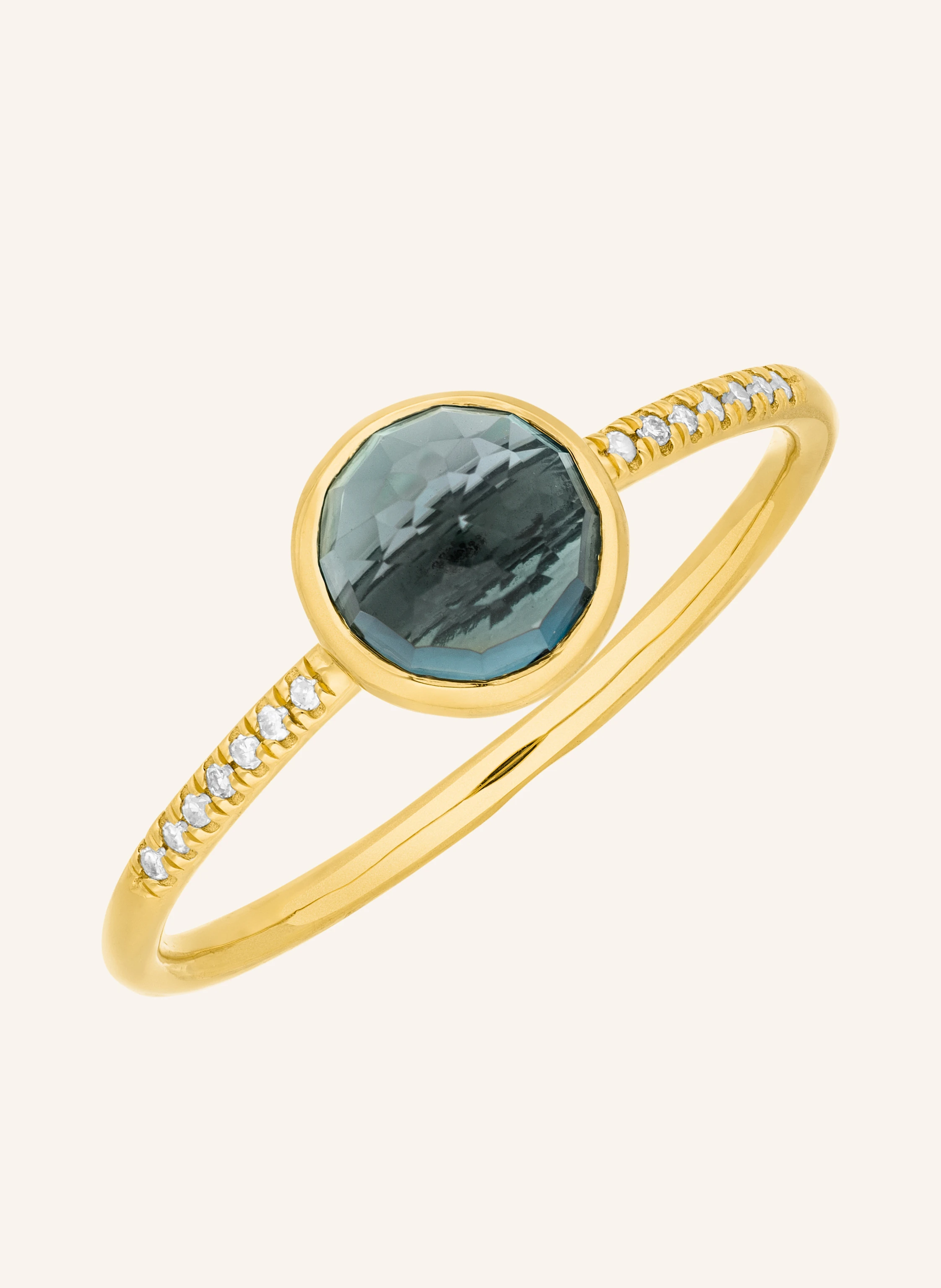 Leaf Ring BLUE TOPAS aus 14 Karat Gelbgold mit Diamanten