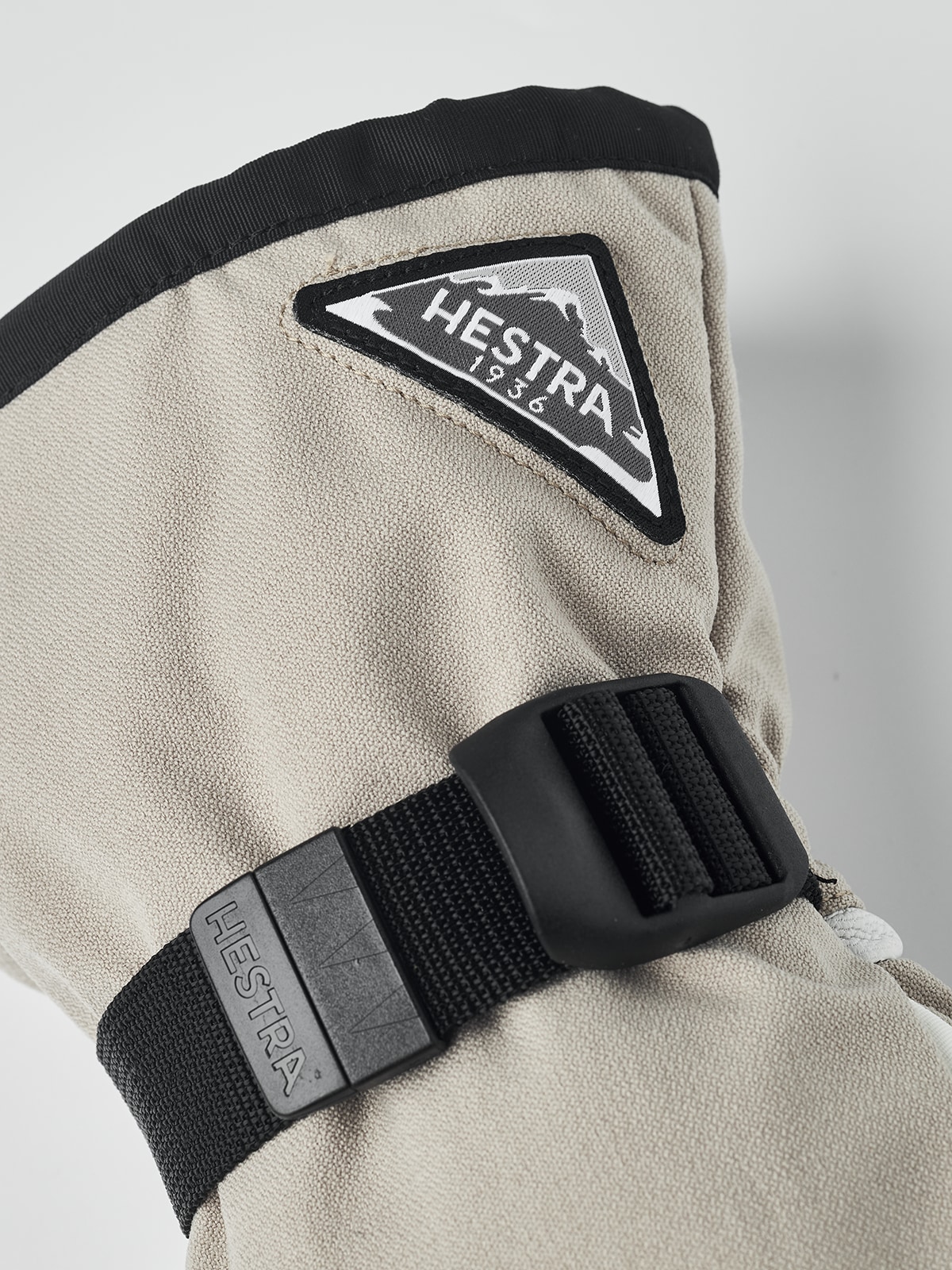 Hestra Powder Gauntlet Mitt<br>Varm og god - for de kalde dagene i bakken!