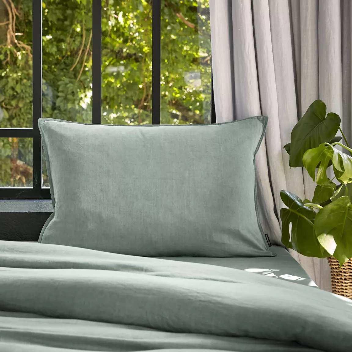 Taie d'oreiller rectangulaire lyocell Tencel™ lavé (50 x 80 cm) Olivia Vert eucalyptus
