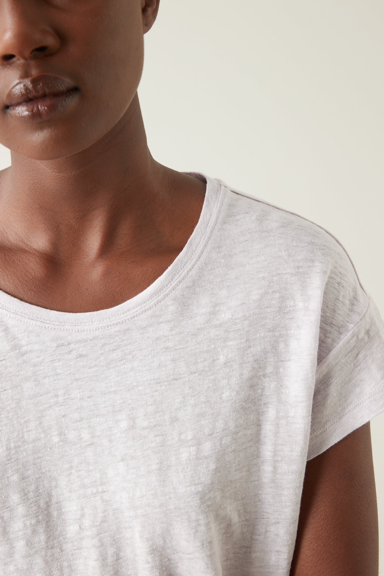 T-shirt lin femme col rond