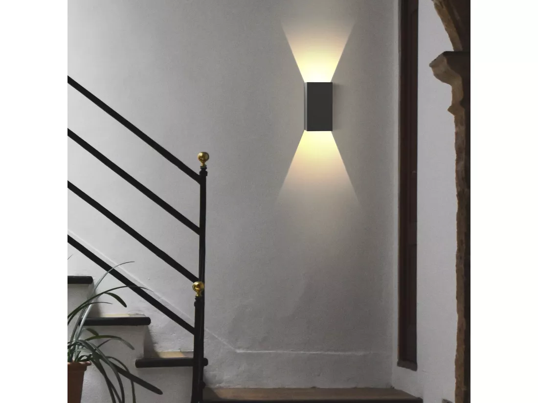 NETTLIFE Applique murale LED extérieure et l'intérieur : éclairage mural noir, lampe d'extérieur, mur de maison 5 W IP65 blanc chaud 3000 K