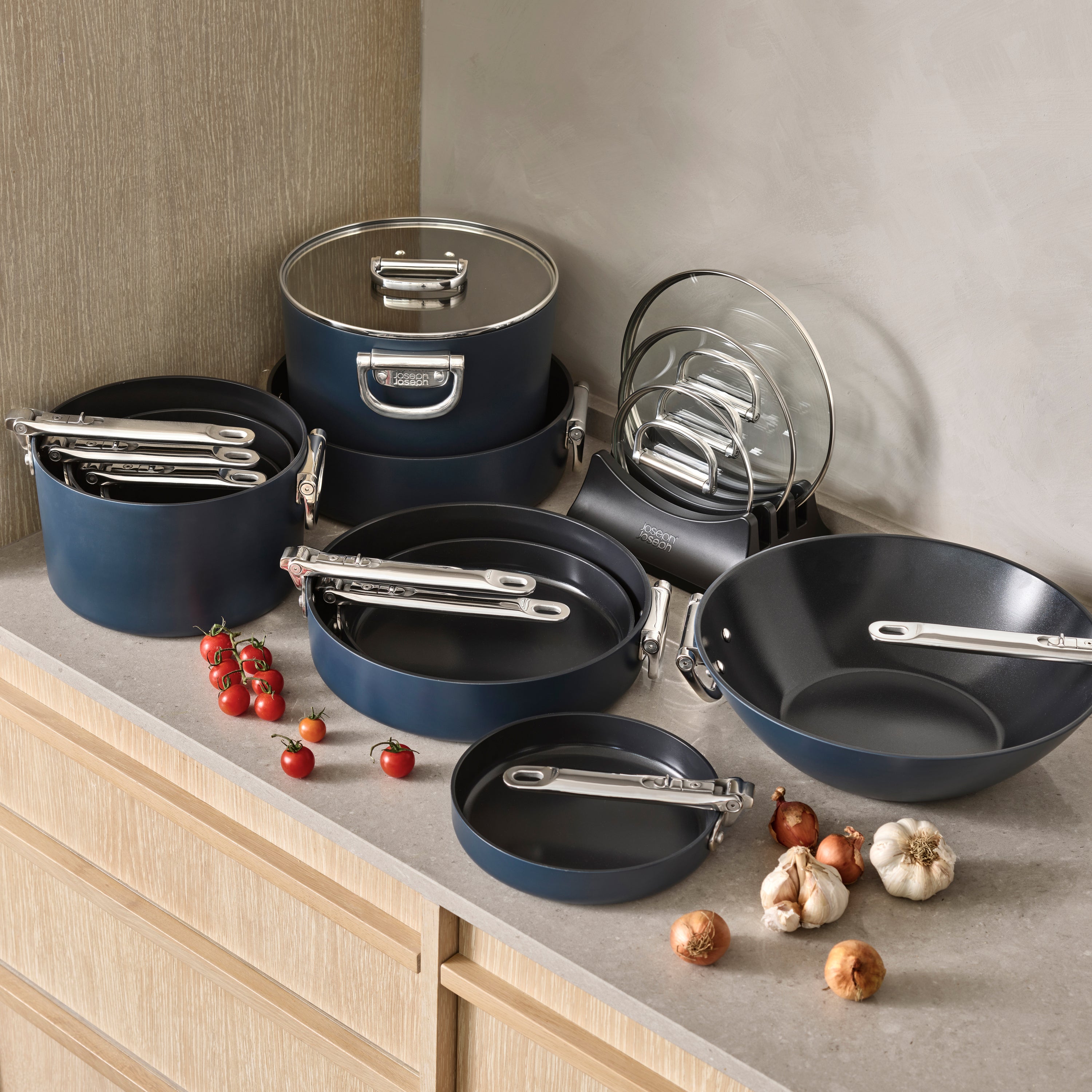 Joseph Joseph Space Kookpan met Deksel - Ã 15 cm