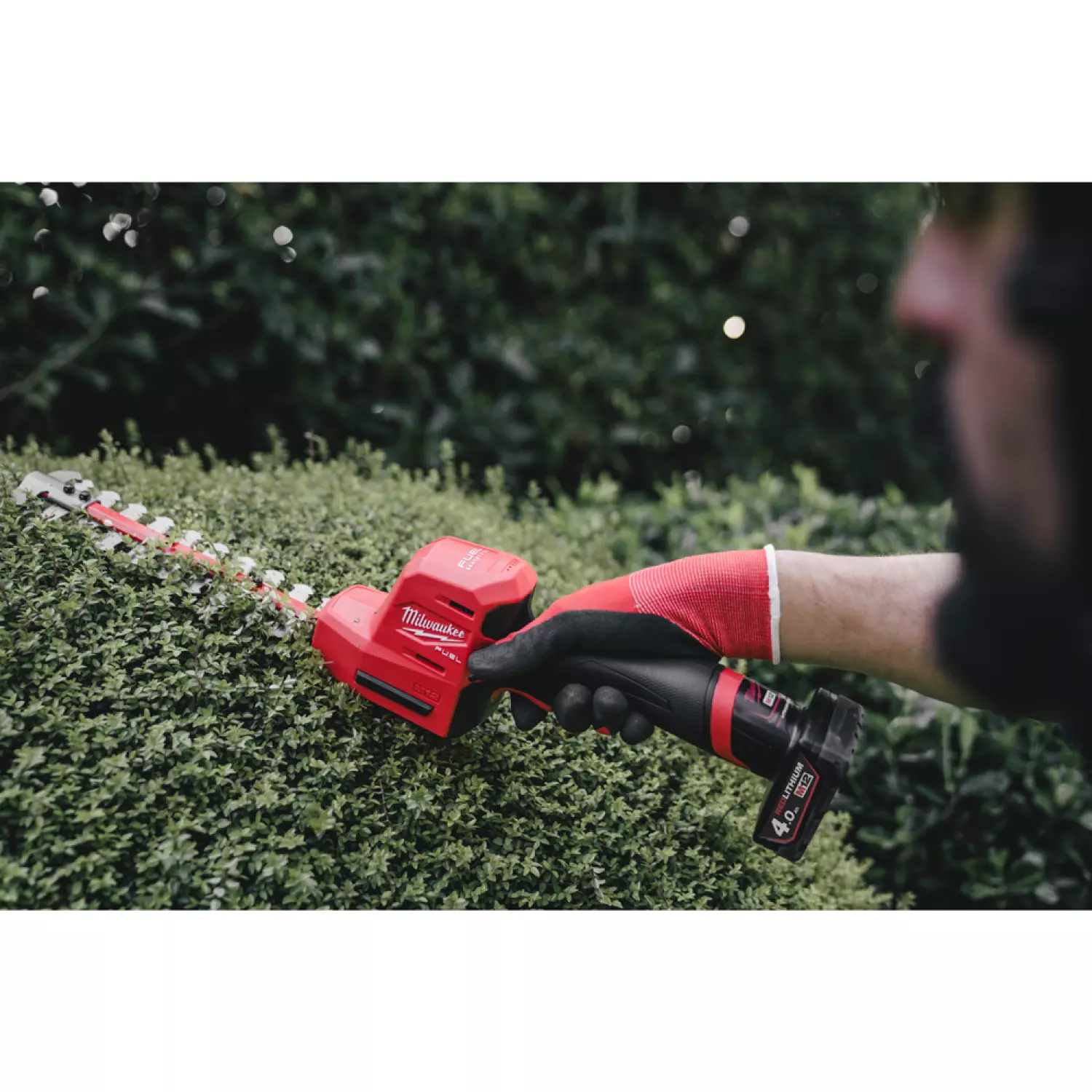 Milwaukee M12 FHT20-0 M12 FUEL™ 12V Li-Ion accu heggenschaar body - 200 mm - koolborstelloos