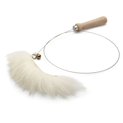 Katzenspielzeug Angel mit Schaffell