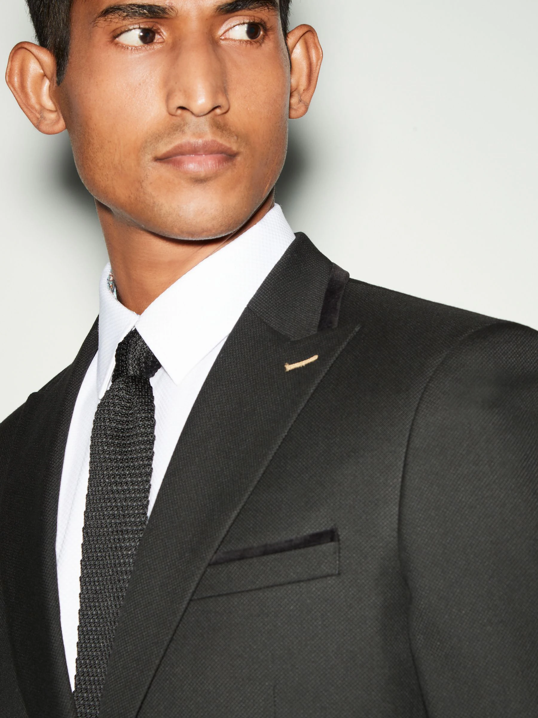 Zwart - Trimmed Textured Self Lapel Tuxedo Suit Jacket