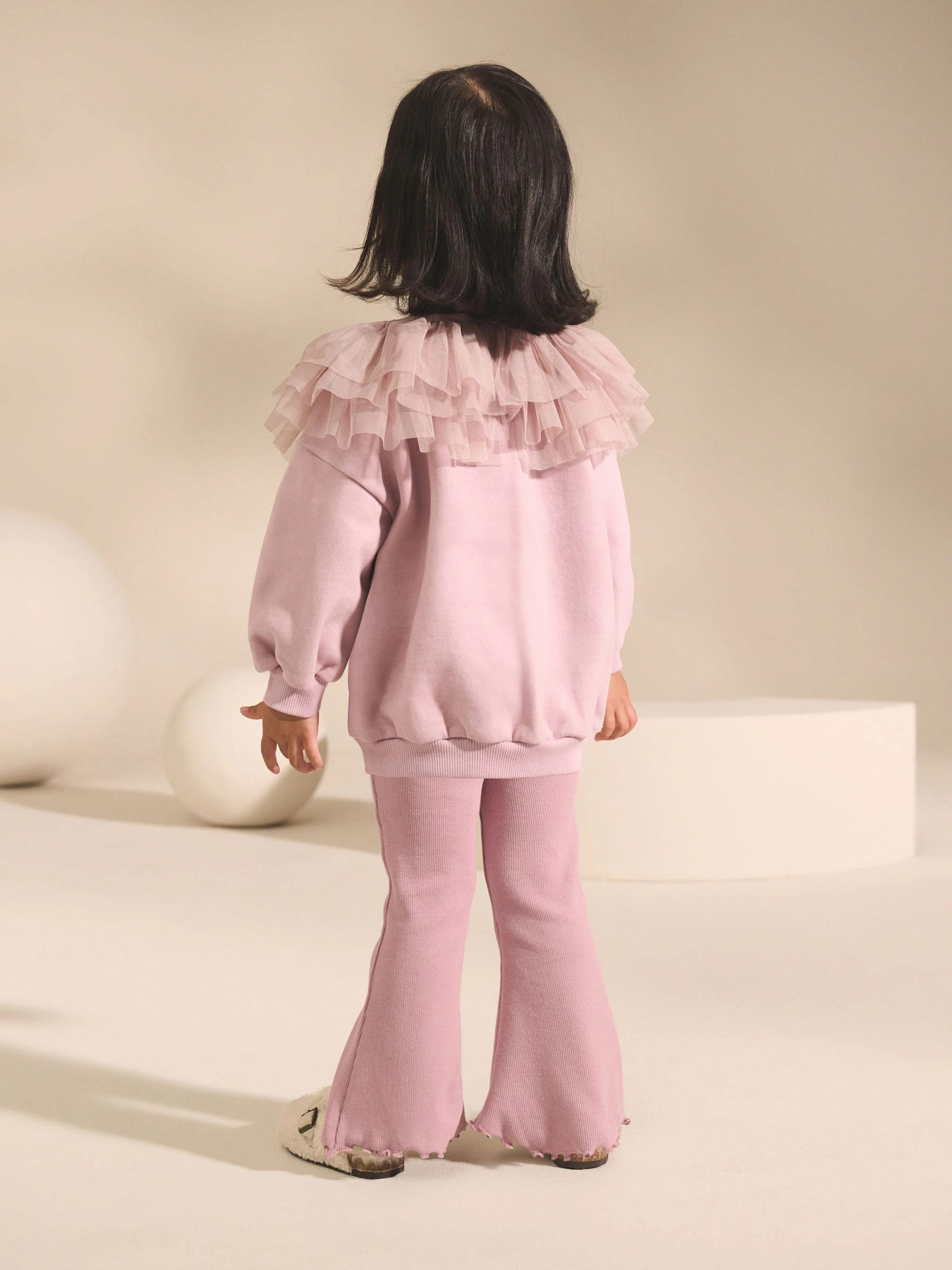 Lichtroze - Set van sweatshirt met ruches en uitlopende legging (3mnd-7jr)