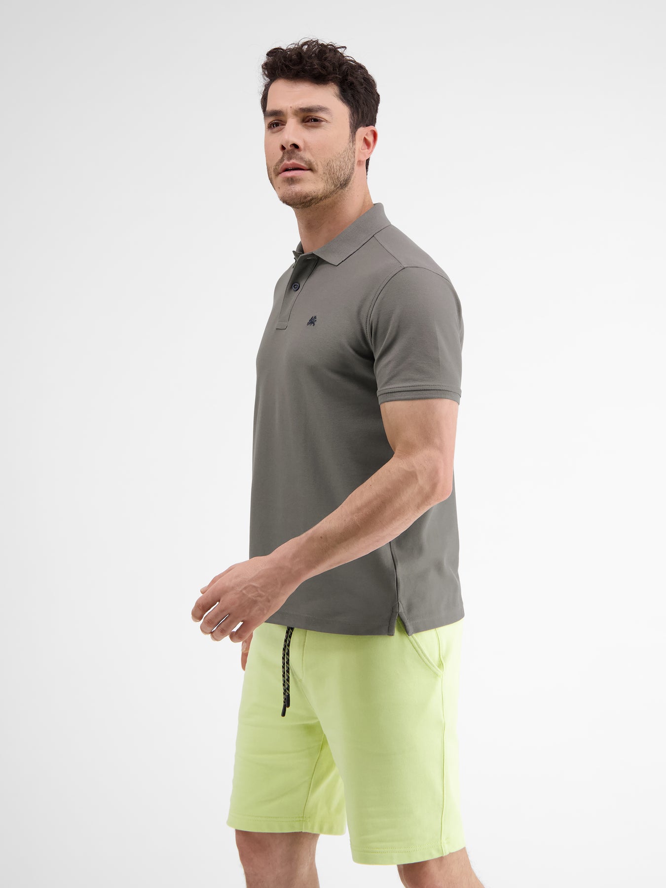 Klassisches Poloshirt für Herren in *Cool & Dry* Piquéqualität