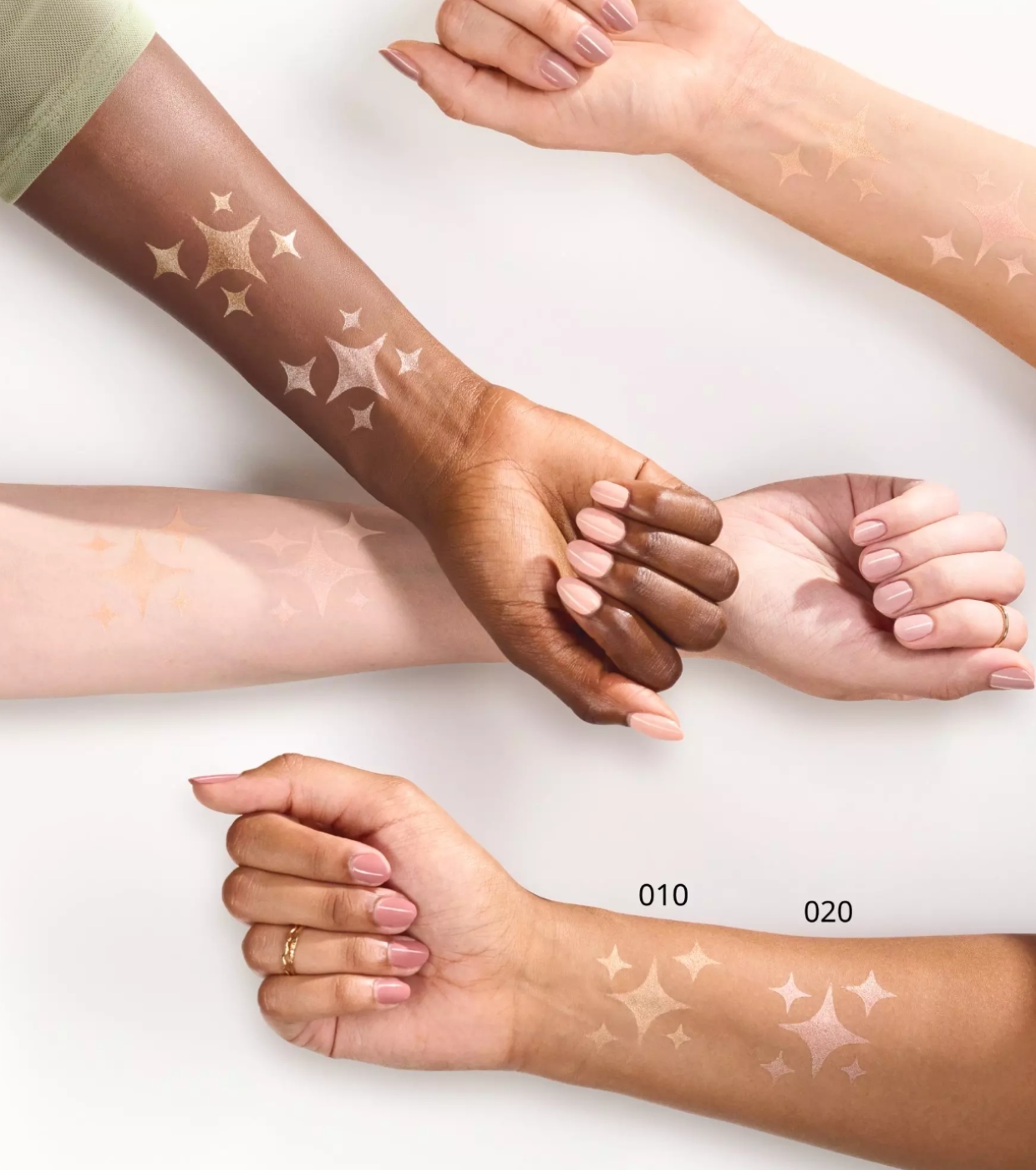 essence - Iluminador em stick Baby got glow - 20: Rosy Glaze