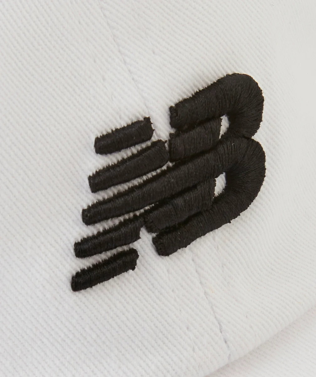 NEW BALANCECASQUETTE EN COTON BLANC AVEC LOGO NOIR
