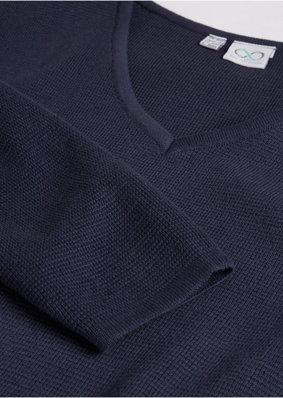 Pull col V en maille milano Essential