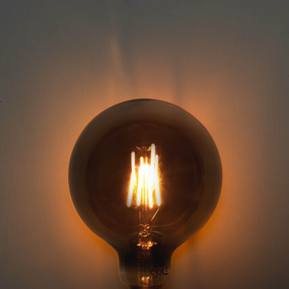 E27 3-staps dimbaar LED smoke G125 4W 150 lm 1900K