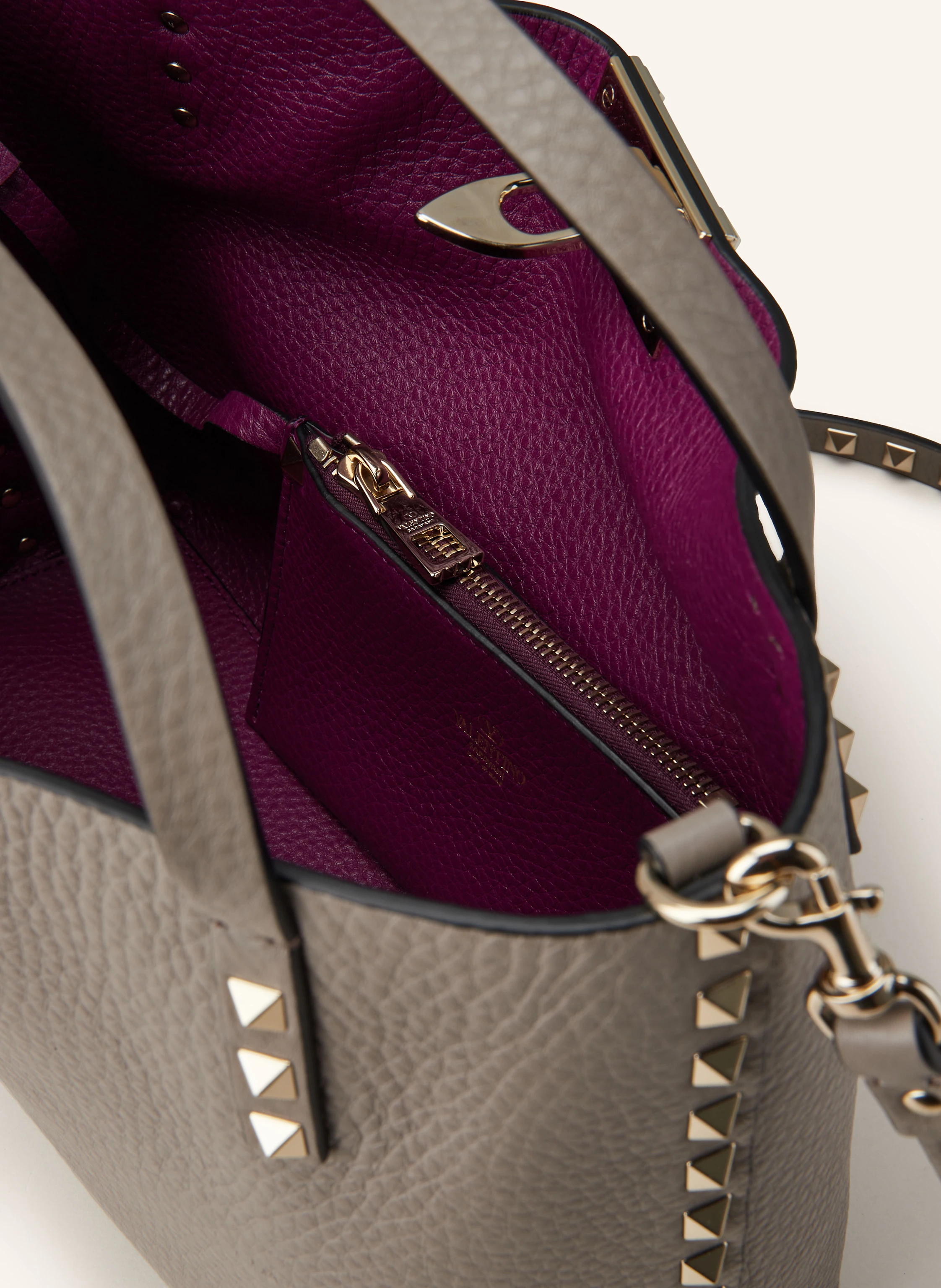 VALENTINO GARAVANI Handtasche ROCKSTUD mit Pouch