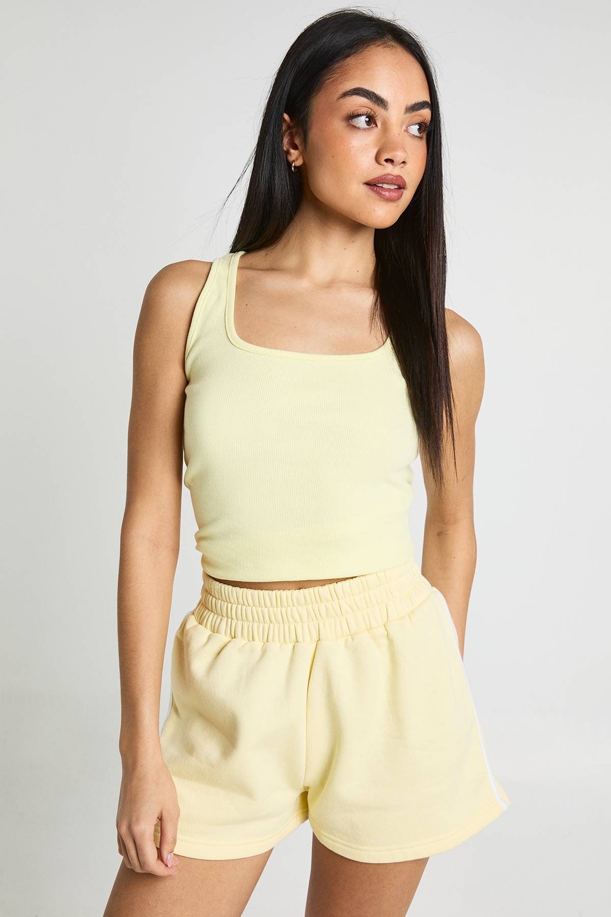 boohoo Short De Sport À Bandes Contrastantes