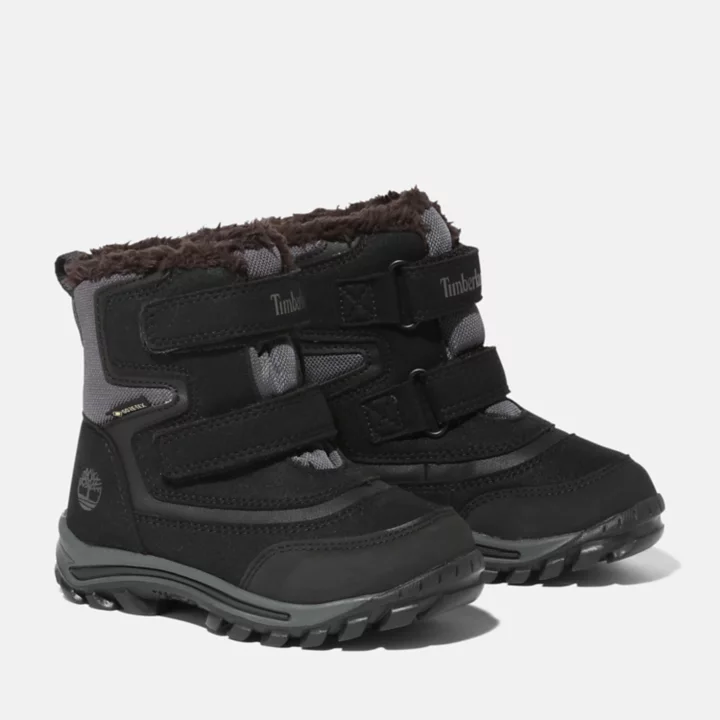 Bota de inverno impermeável Chillberg para criança pequena, na cor preta.
