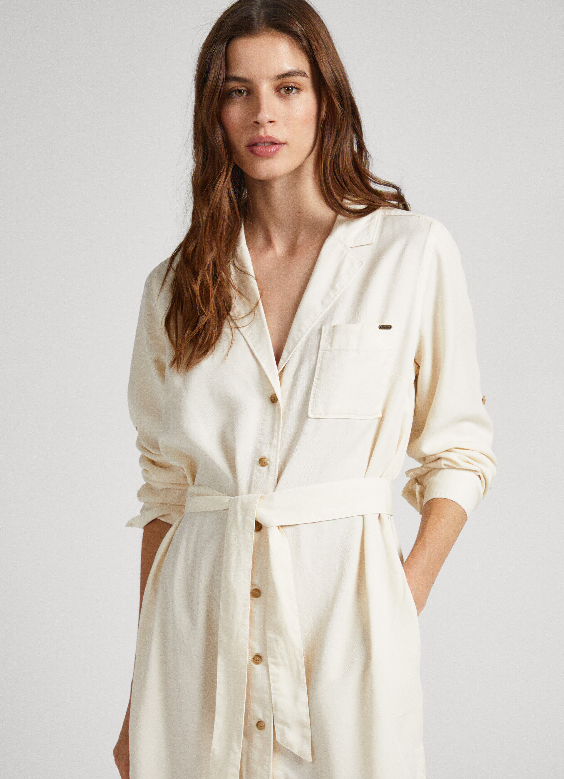 Vestido em Tencel com gola lapela - branco marfim