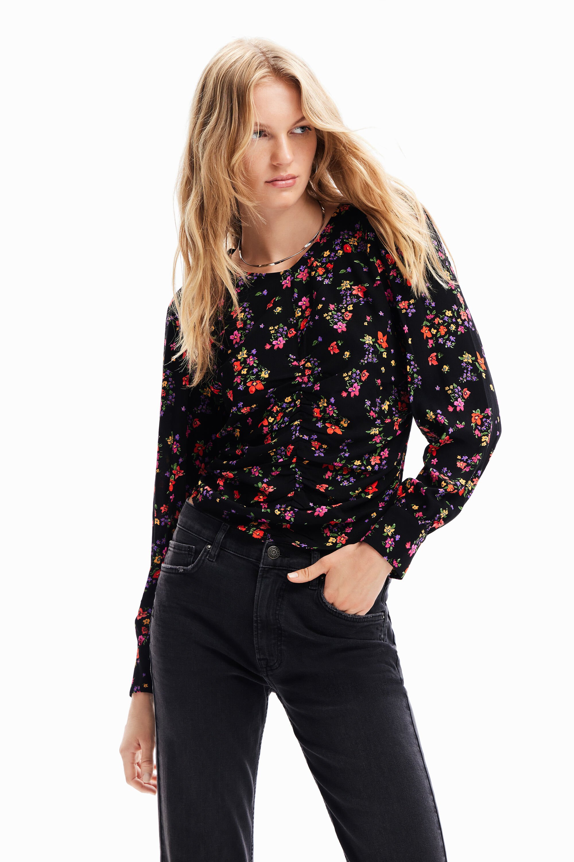Blouse froncée fleurie