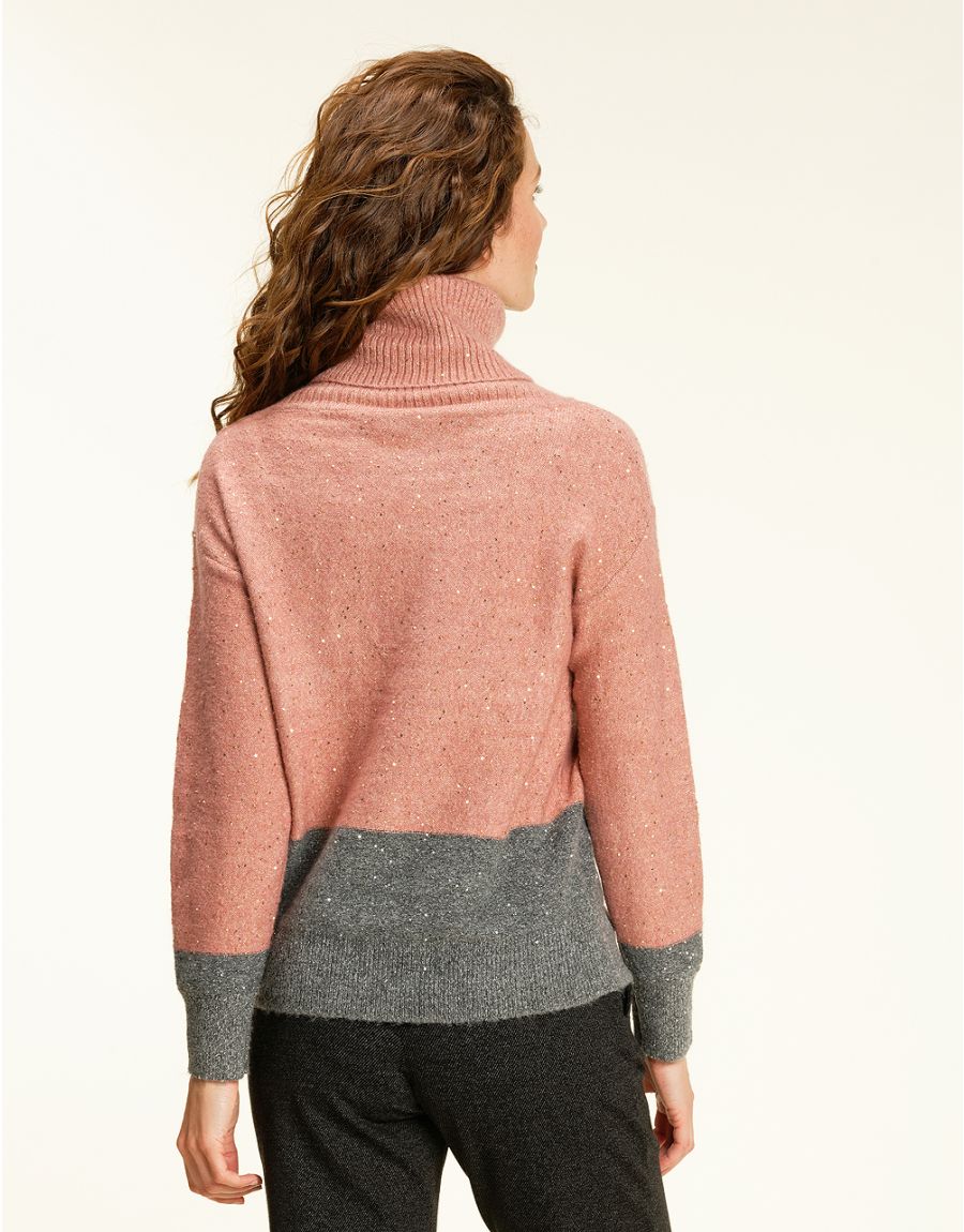 Pull ample col roulé rose