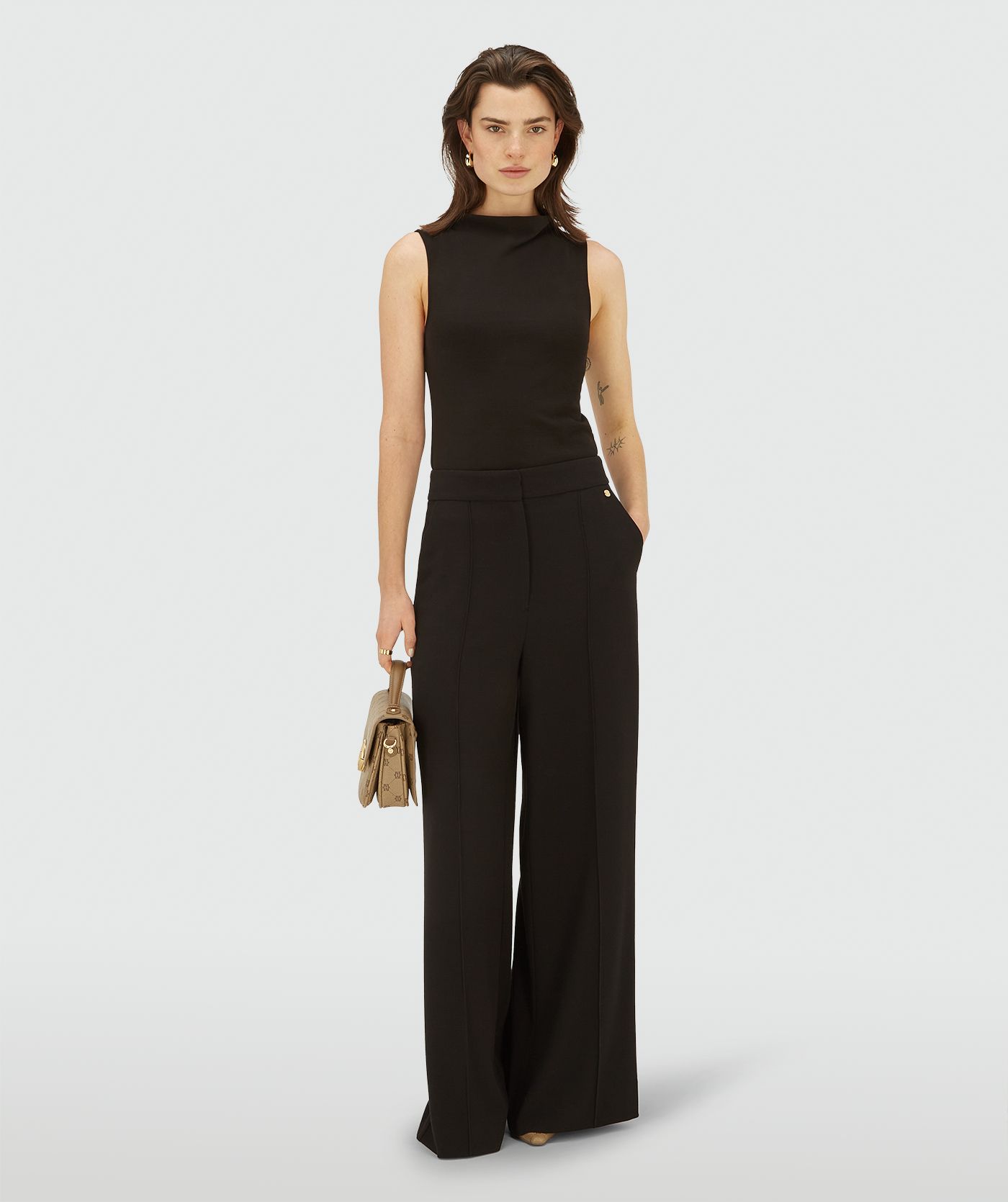 JV-BIBI slim fit top - black