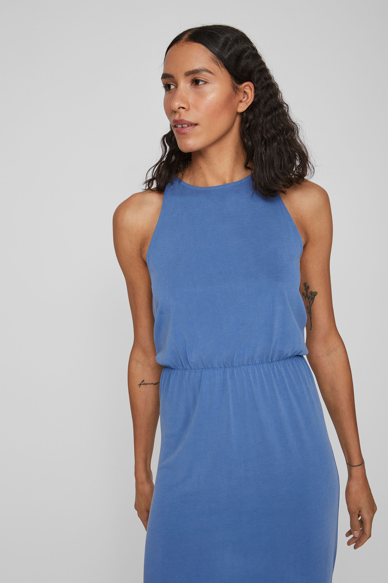 Vestido midi com decote halter - Azul