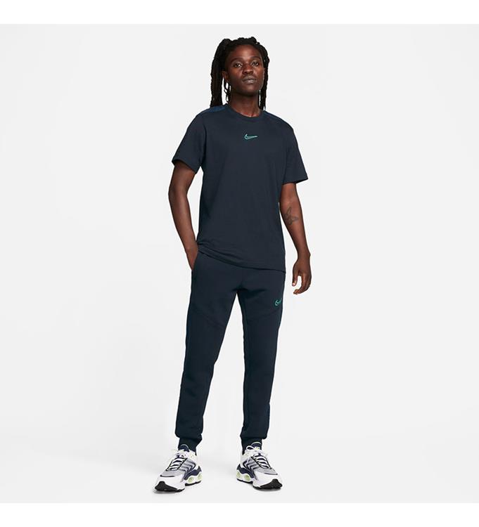Nike Men Sportswear Graphic T-Shirt