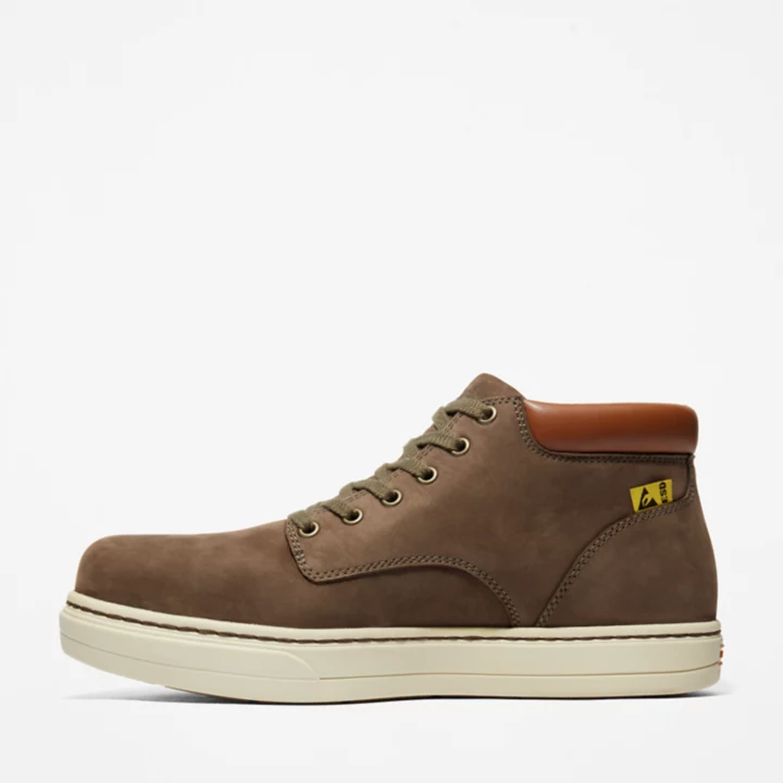 Bota de trabalho Timberland PRO Disruptor com biqueira de aço, modelo Chukka, para homem, na cor marrom.