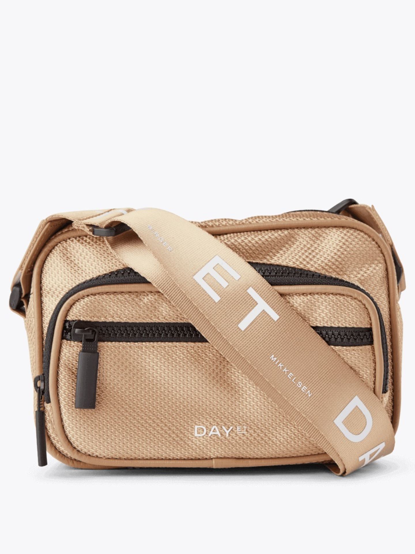Gweneth Sporty Logo SB Small