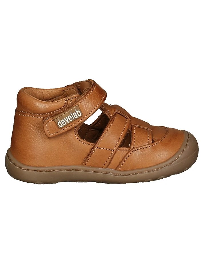 Lauflernsandalen NOHR mit Zehenschutz in cognac