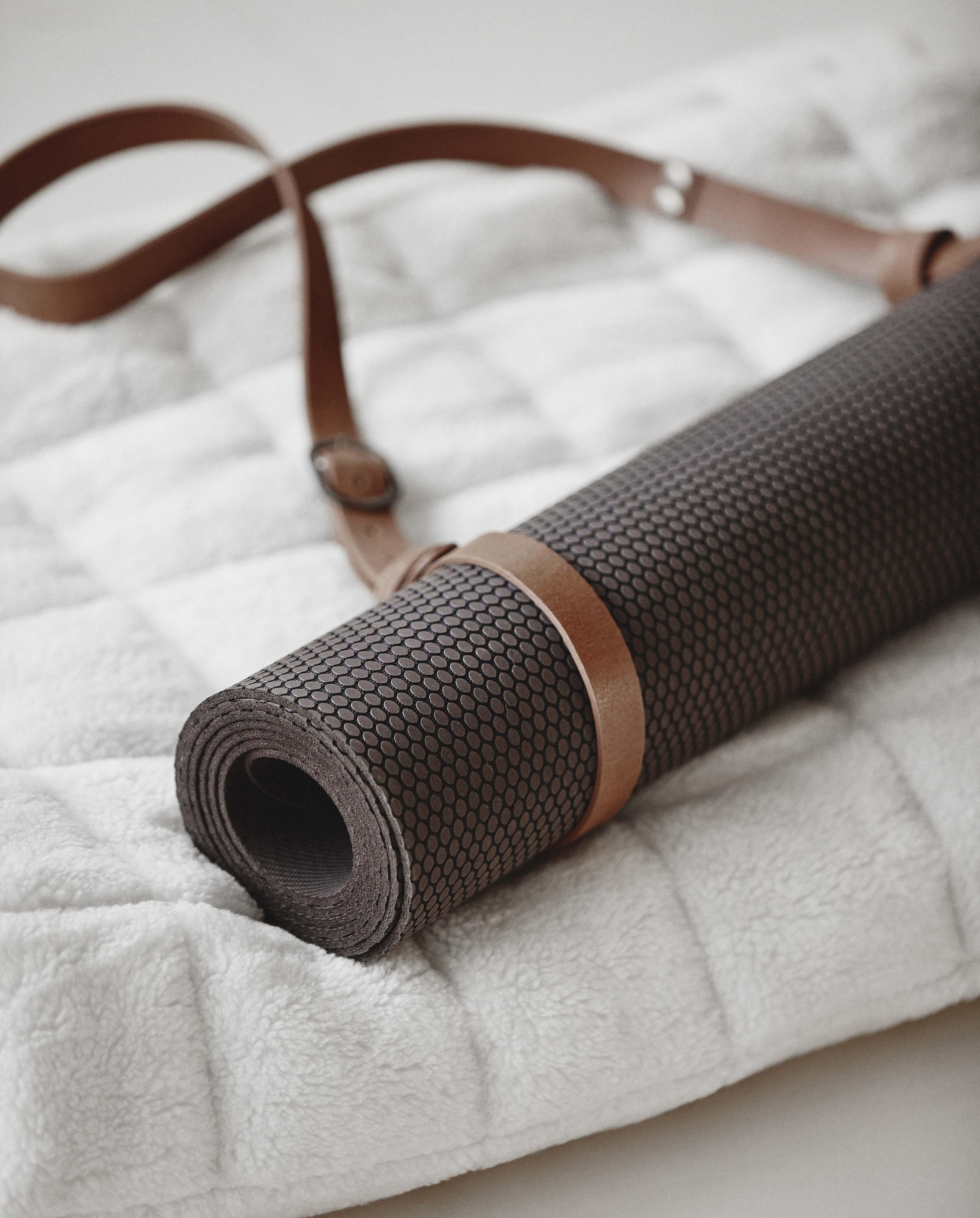 Nordal  Simple Days yogamåtte i naturgummi, mocca - 60x173 cm.