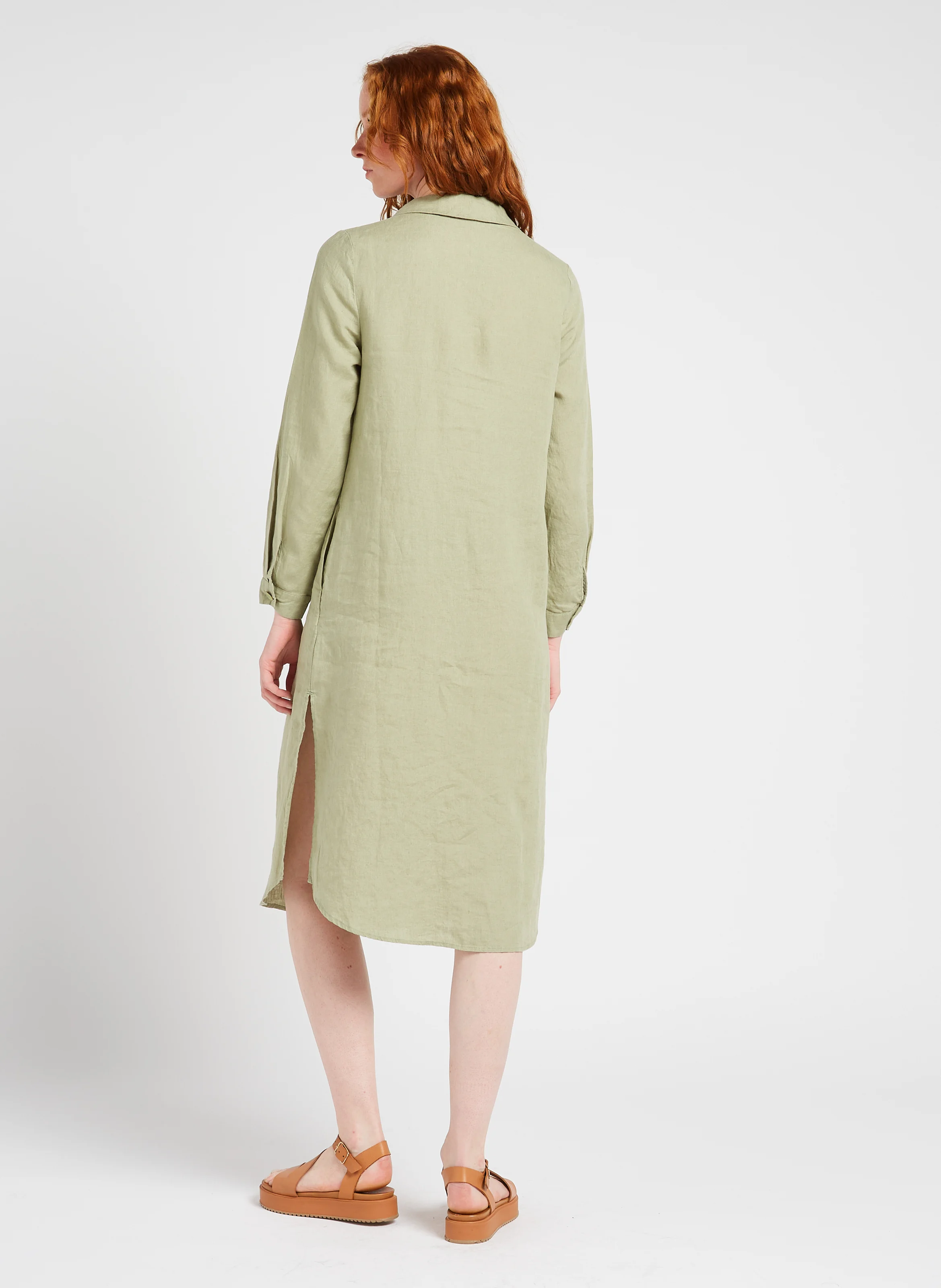 AICHA - Robe mi-longue col V en lin | Vert