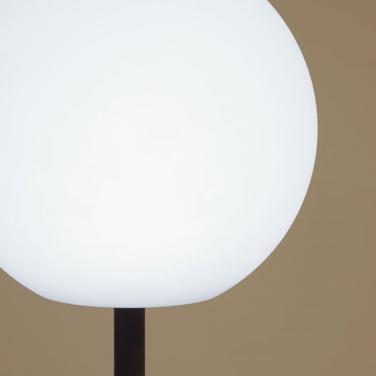 Kave Home Dinesh tafellamp oplaadbaar LED zwart