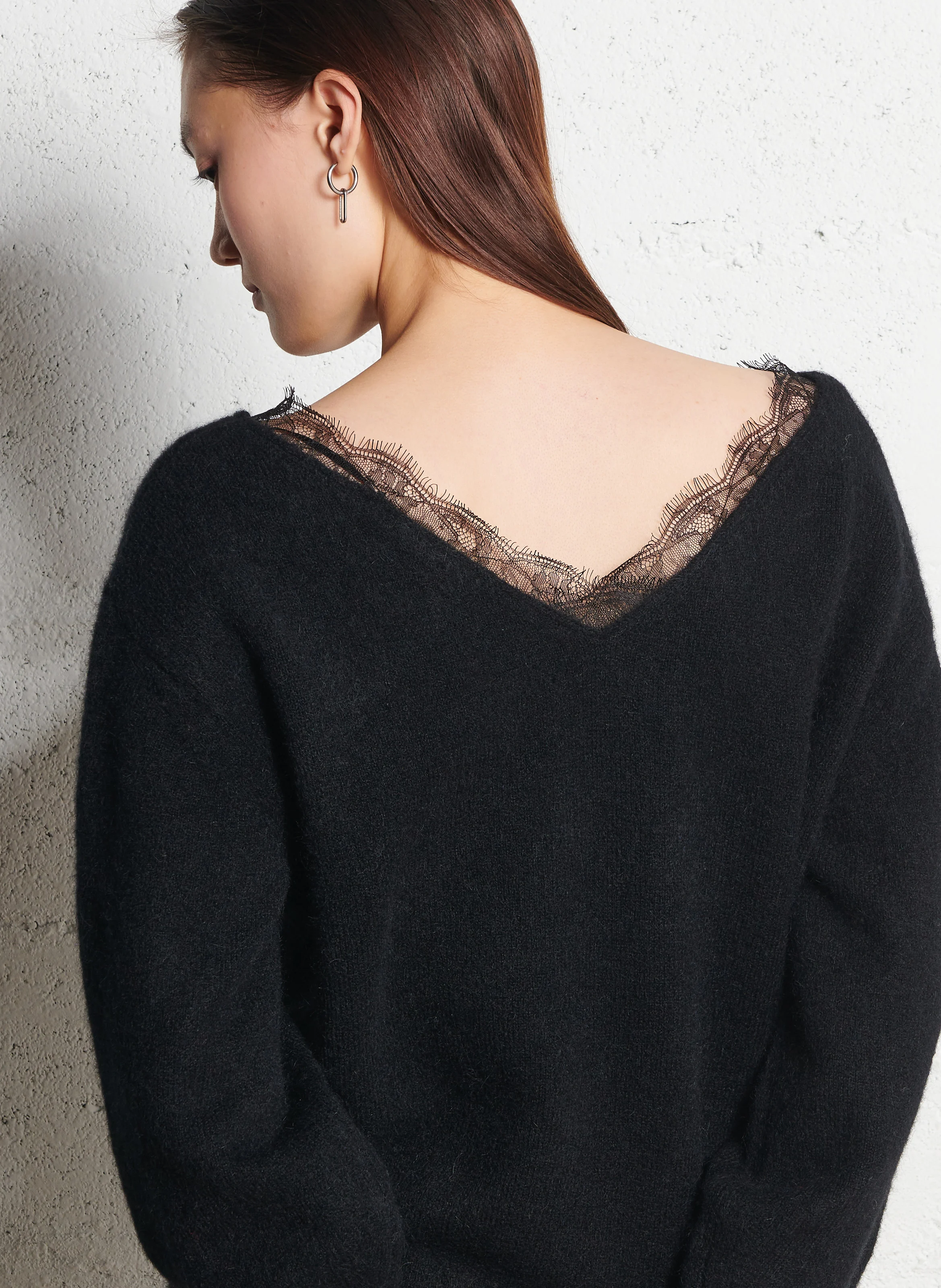 ARMANIA - Pull col V en laine mélangée | Noir