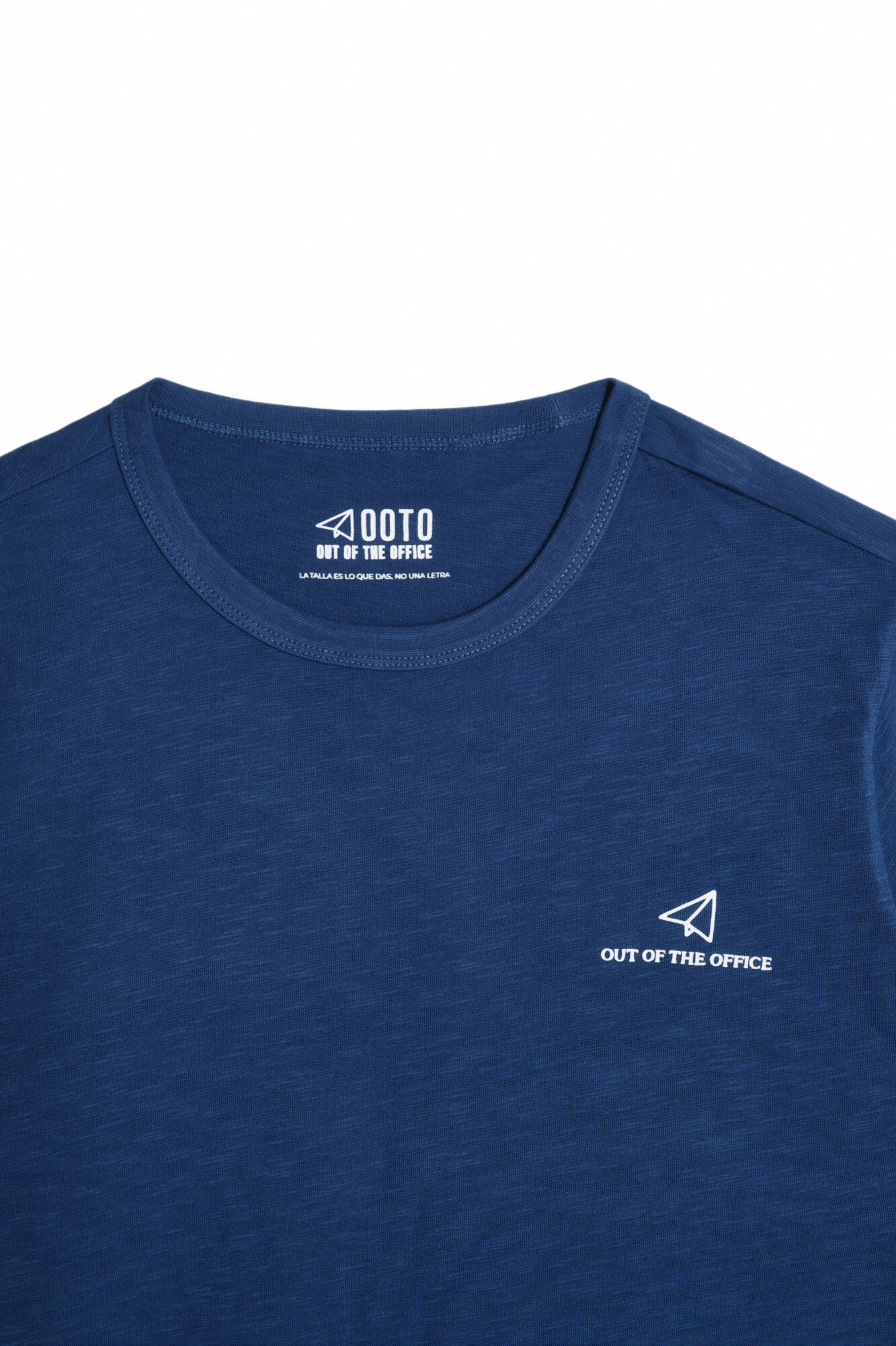 Camiseta com estampa de pôr do sol nas costas - Azul