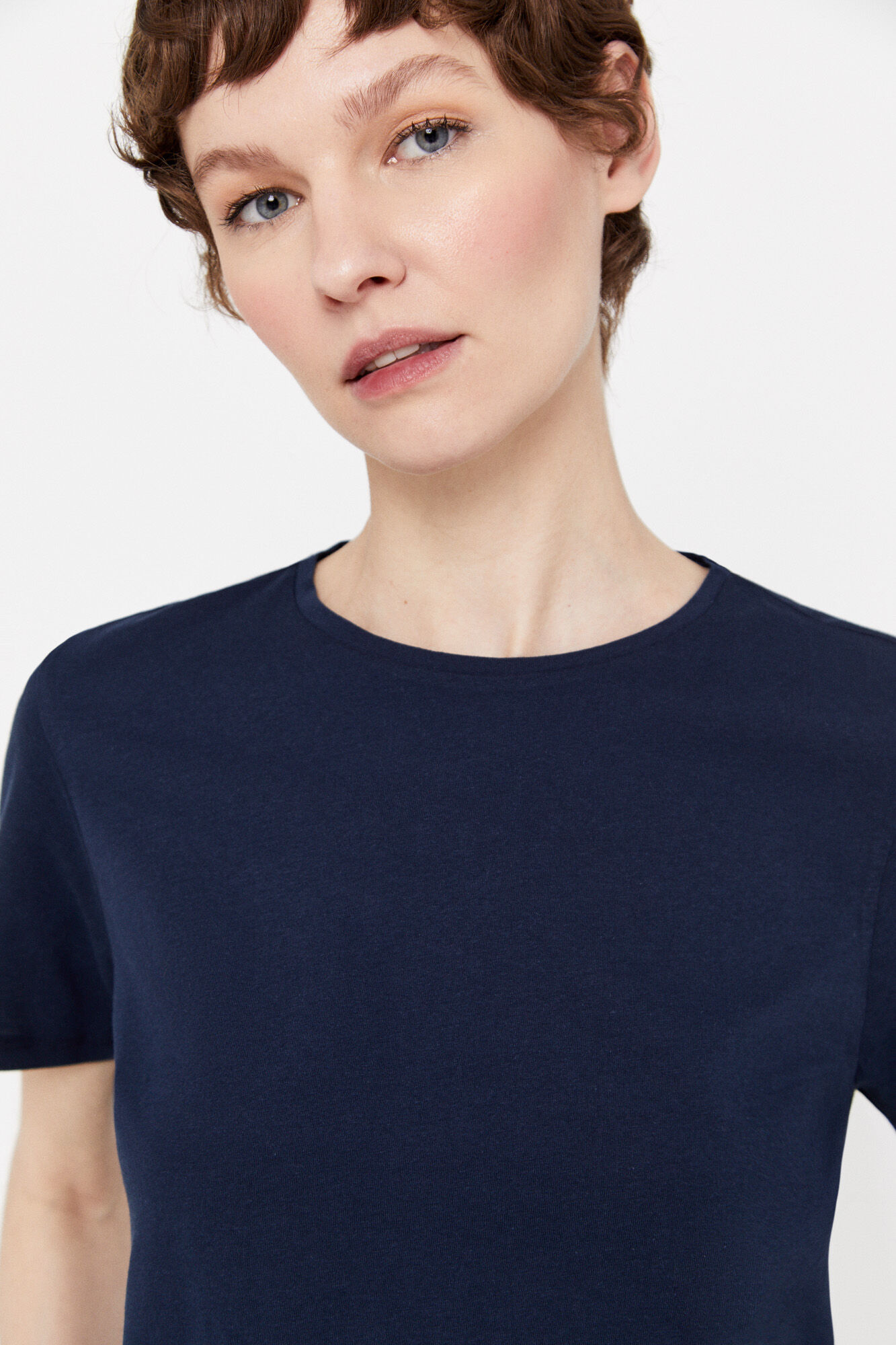 Camiseta bordada - Azul marinho