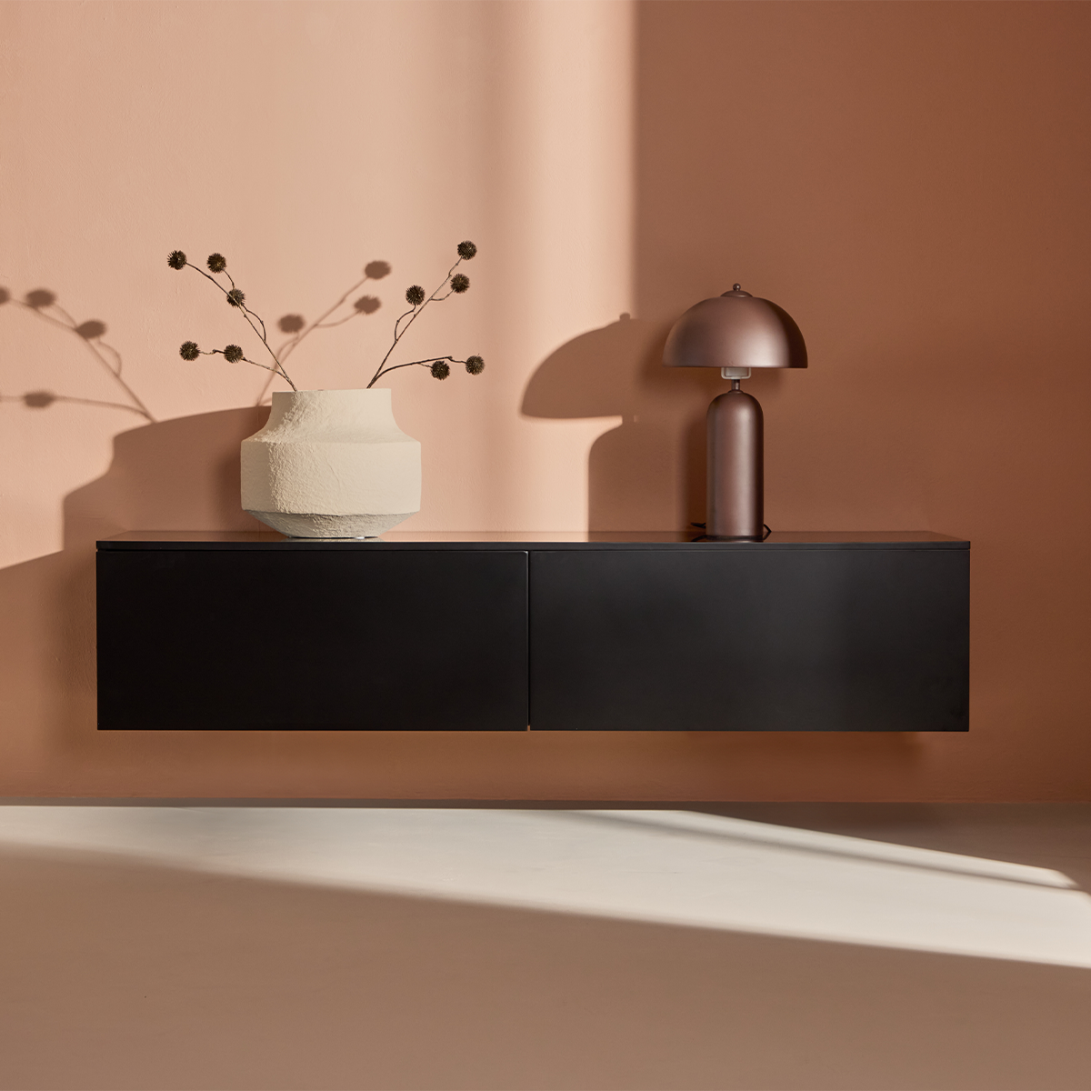 Houten dressoir Leona Zwart