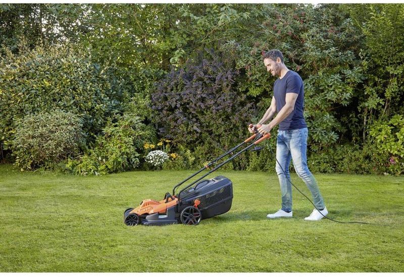 BLACK+DECKER BEMW471BH Grasmaaier - 1600W - 38cm - Compact - 45L Opvangbak