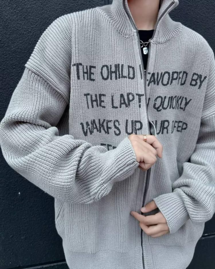 Tiaota - Cardigan met rits en letters