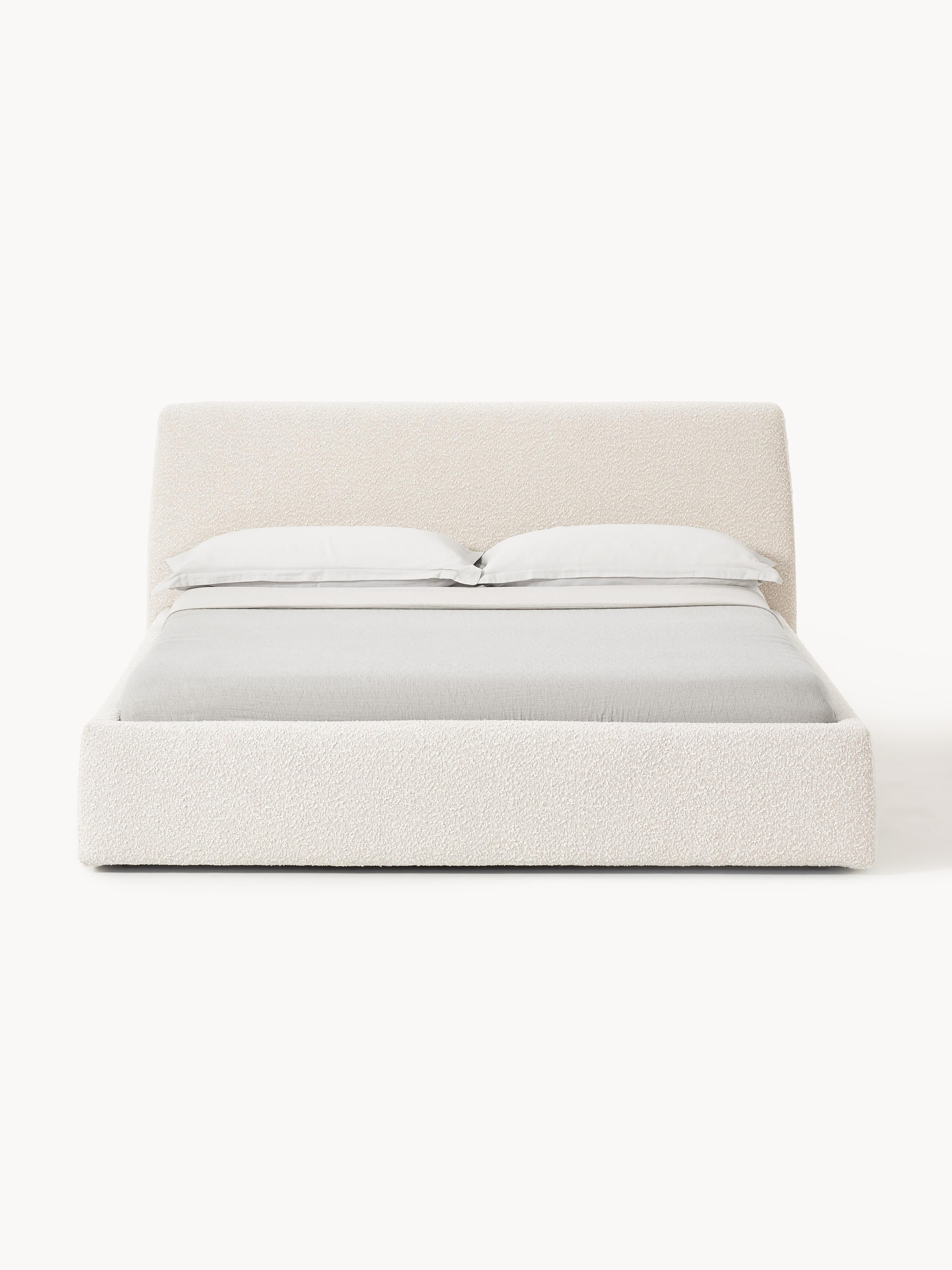Bouclé gestoffeerd bed Cloud