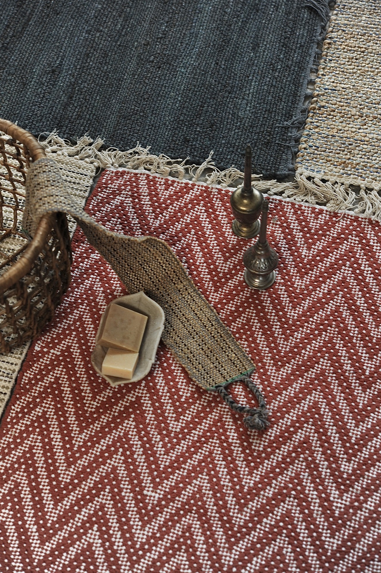 Mini-Rug 'Sutara', rot-weiß, T 60 cm, B 90 cm von fischer's lagerhaus