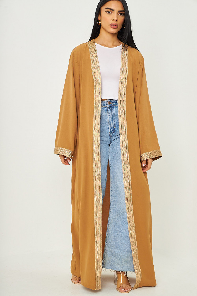 Kimono beige foncé ceinturé empiècement doré