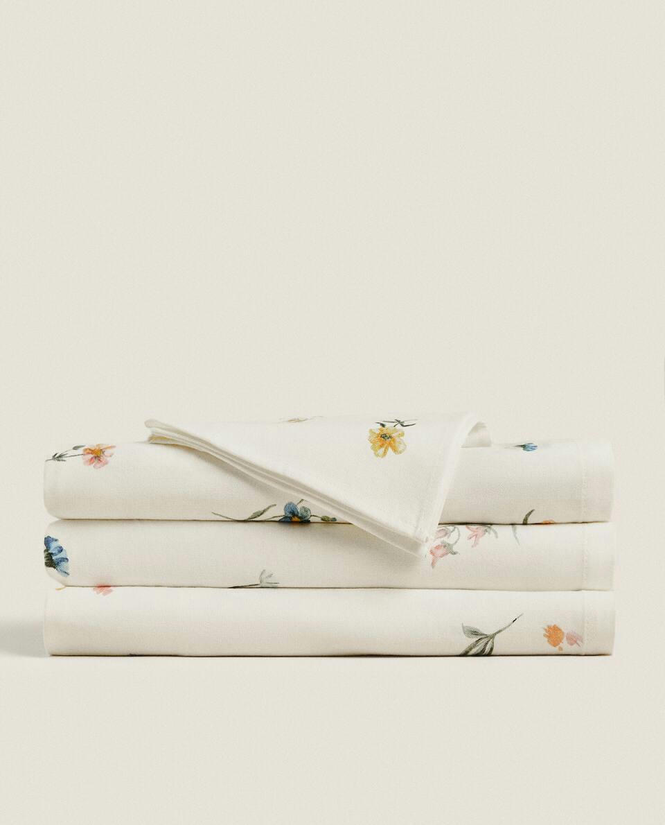TOALHA DE MESA COM ESTAMPA FLORAL