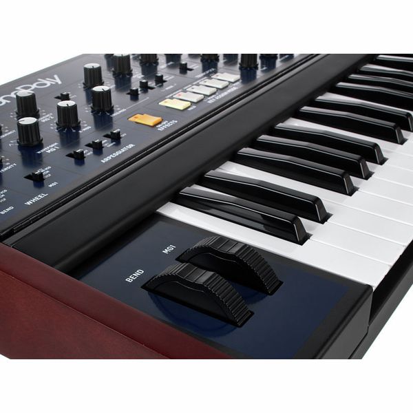 Behringer MonoPoly